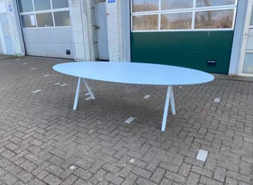Studio Henk Eettafel Customized Blauw - Ongebruikt, Huis en Inrichting, Verzenden, Eclectisch, Zo goed als nieuw, 200 cm of meer