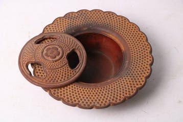 Asbak - IJzer - Plum Blossom Lid