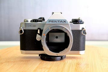 Pentax MG Silver Chrome 35mm SLR Camera - with Asahi SMC, Nieuw