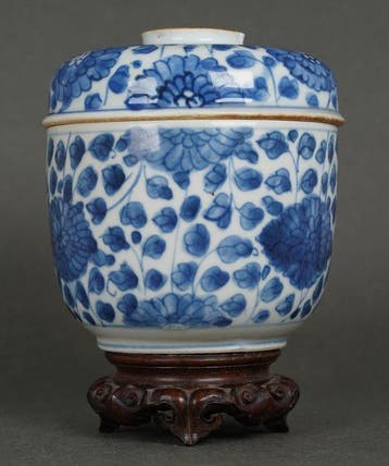 Kangxi (1662-1722) - Pot - Pioenen, Chrysanten en loof -, Antiek en Kunst