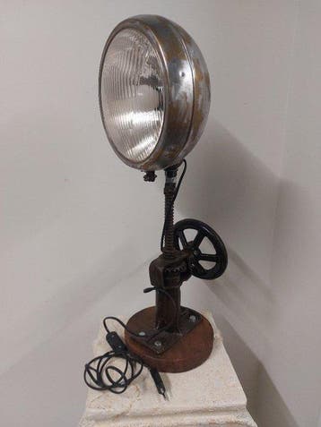 Lampe - Métal - Lampe industrielle steampunk recyclée