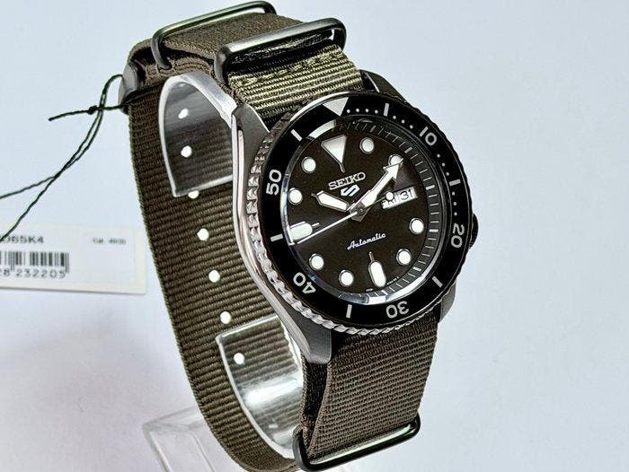 Seiko - Seiko 5 Sports - Zonder minimumprijs - SRPD65K4 -, Bijoux, Sacs & Beauté, Montres | Anciennes | Antiquités