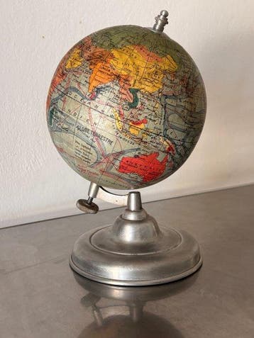 Terrestrial table globe - Rare Historical Desk Globe