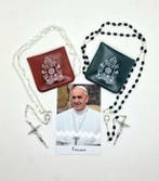 Rozenkrans - Paus Franciscus - Een paar rozenkransen die