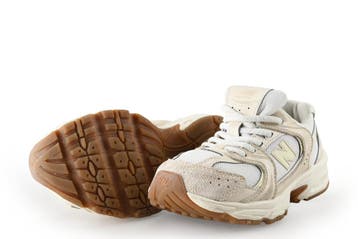 New Balance Sneakers Jongens in maat 32 Beige, Verzenden, Jongen of Meisje, Schoenen, Zo goed als nieuw