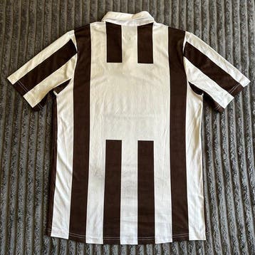 FC St. Pauli - 2. Bundesliga - 2011 - Voetbalshirt, Nieuw