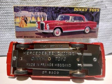 Dinky Toys 1:43 - Voiture miniature - Coupé Mercedes-Benz, Nieuw