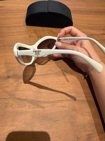 Prada - Lunettes de soleil