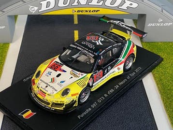Spark 1:43 - Model raceauto - Porsche 911 GT3 R #66 Team ARC