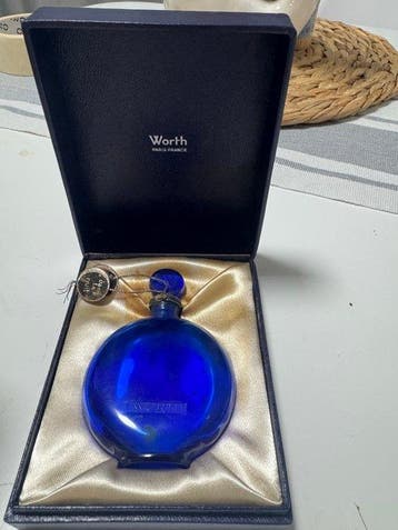 worth, Lalique - worth - Bouteille de parfum - Verre -