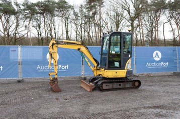 Veiling: Minigraver Komatsu PC26MR-3 Diesel, Articles professionnels, Ophalen