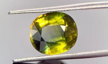 Geel, Groen Saffier - 5.04 ct - Gem research Swiss Lab (GRS), Nieuw