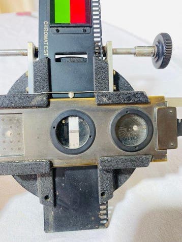 Medisch optisch instrument - Ancien appareil d’optométrie