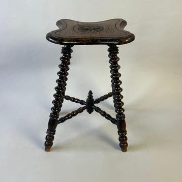 Table dappoint - Antiquité - tabouret Bobbin du XIXe