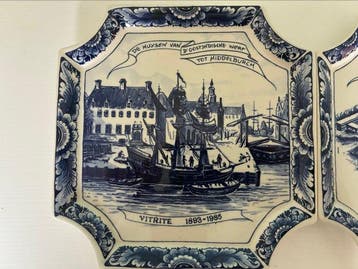 t Delftsche Huys - Bord (2) - Aardewerk - Herdenkingsborden, Antiek en Kunst