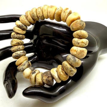 Armband natuurlijk wit Baltisch amber hele steen donuts 25,0