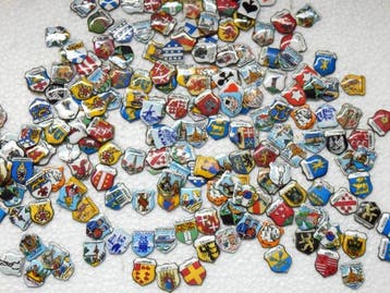 Badge à épingler Leuke Vintage Verzameling van 200 badges,