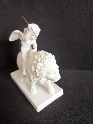 Royal Copenhagen - Bertel Thorvaldsen - Figuur - Amor auf, Antiek en Kunst