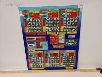 Originele frontplaat van bingo- en spelautomaat...