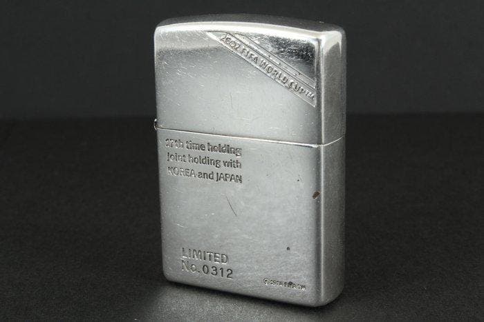 Zippo - FIFA World Cup Korea/Japan 2002 Commemorative -, Collections, Articles de fumeurs, Briquets & Boîtes d'allumettes
