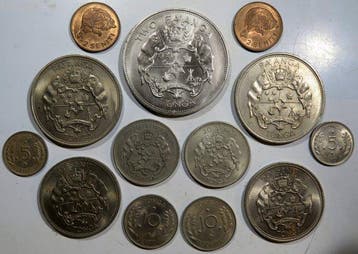 Tonga. Lote de 13 Moedas de Tonga de grandes dimensões – 2,