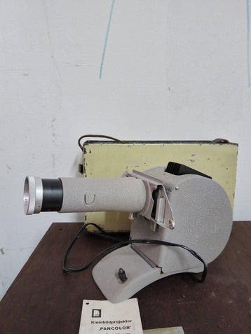 PANCOLOR Rare PANI “PANCOLOR” Vintage Slide Projector –