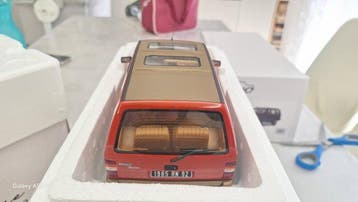 Otto Mobile 1:18 - Modelauto - Renault Espace 2000 TSE -
