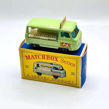 Matchbox 1:64 - Modelauto - Matchbox 21 Milk Delivery Truck, Nieuw
