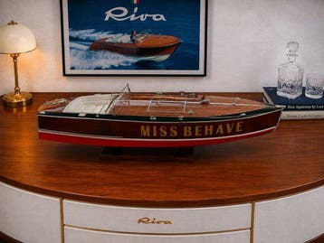 Magnifique MISS BEHAVE 53 cm modelisme bois maquette riva, Nieuw