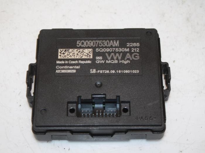 Gateway module Volkswagen Touran O140438, Autos : Pièces & Accessoires, Électronique & Câbles