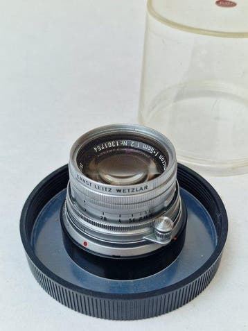 Leitz Summicron M f2.0- 50mm collapsible objective in naar