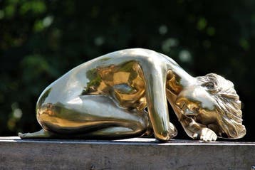 Statue, sleeping woman - 40 cm - Bronze