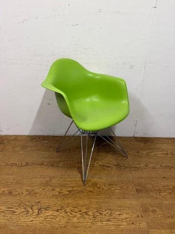Gebruikte Vitra Dar Stoel, Huis en Inrichting, Ophalen, Nieuw