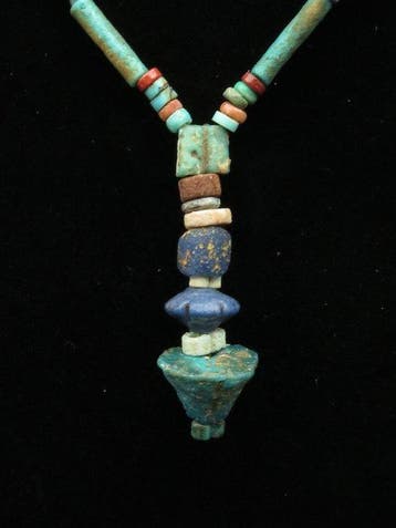 Égypte ancienne Collier fait de perles de verre et de