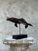 Beeld, No Reserve - Bronze Patinated Whale Soaring on its, Antiek en Kunst