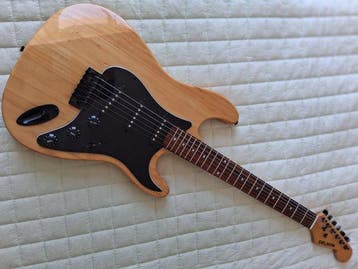 DELSON - Stratocaster - - Elektrische gitaar - Zuid-Korea -, Nieuw
