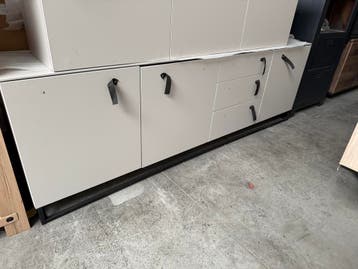 Stuttgart dressoir, kleur ivory, Huis en Inrichting, Kasten | Dressoirs, Nieuw, Overige materialen