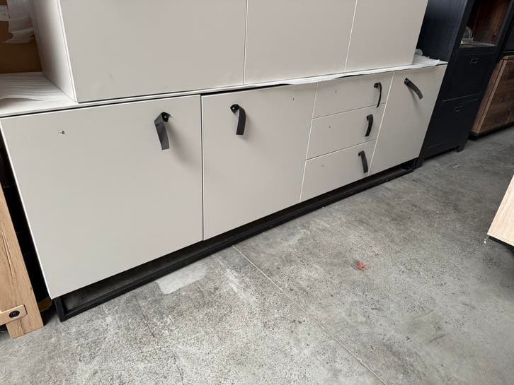 Stuttgart dressoir, kleur ivory, Maison & Meubles, Armoires | Dressoirs