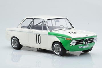 Minichamps 1:18 - Voiture de course miniature - BMW 2002 tiK