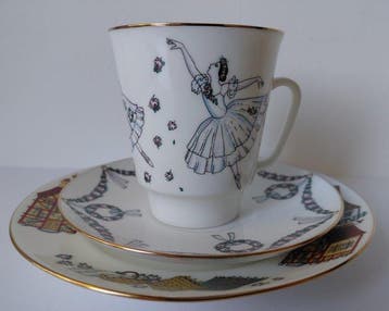 Lomonosov Imperial Porcelain Factory - L.Tsvetkova - Tasse