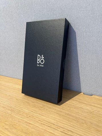 Bang & Olufsen - iPhone 16 Pro Lederen Hoes, Infinite Black