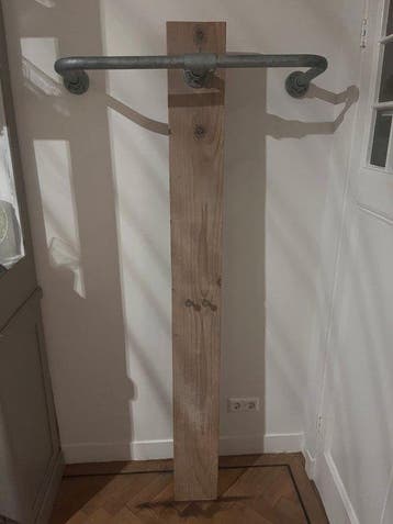 Kapstok (2) - metaal , hout - Kapstok sloophout