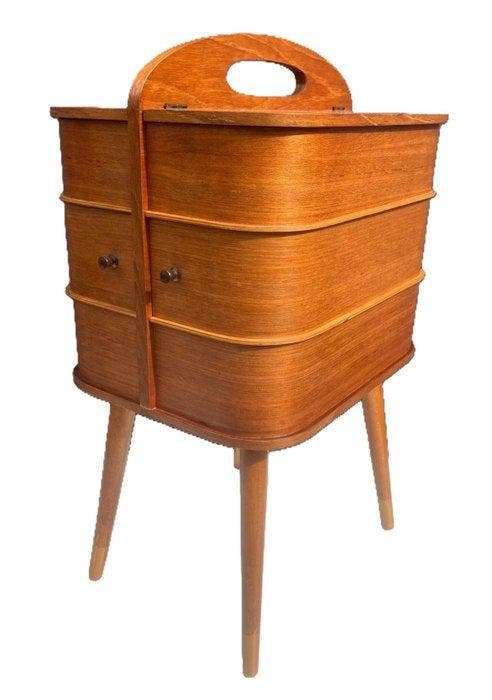 Naaidoos - Teak, Antiek en Kunst, Kunst | Designobjecten