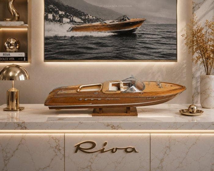Magnifique Riva Aquarama 53 cm modelisme bois maquette 1:14, Hobby en Vrije tijd, Modelauto's | 1:5 tot 1:12