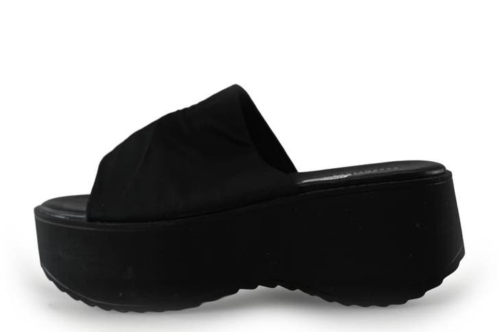 Sacha Slippers in maat 39 Zwart, Kleding | Dames, Schoenen, Zwart, Zo goed als nieuw, Slippers, Verzenden