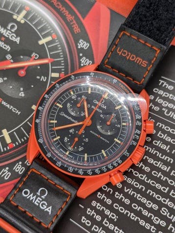 Swatch - Mission On Earth - Lava - Zonder minimumprijs -