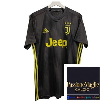 Juventus - Championnat dItalie de Football - 2018 - Maillot