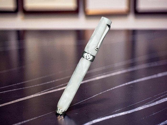 Leonardo Officina Italiana - marmoleada blanca - Stylo à, Verzamelen, Pennenverzamelingen