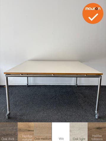 Ahrend - Move-it - verrijdbare vergadertafel 150x150 - bladk, Vergader- of Presentatieruimte, Ophalen of Verzenden, Gebruikt, Tafel