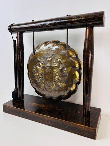 Unieke Zwitserse heraldische gong tamtam met steenbok 1900 -, Nieuw